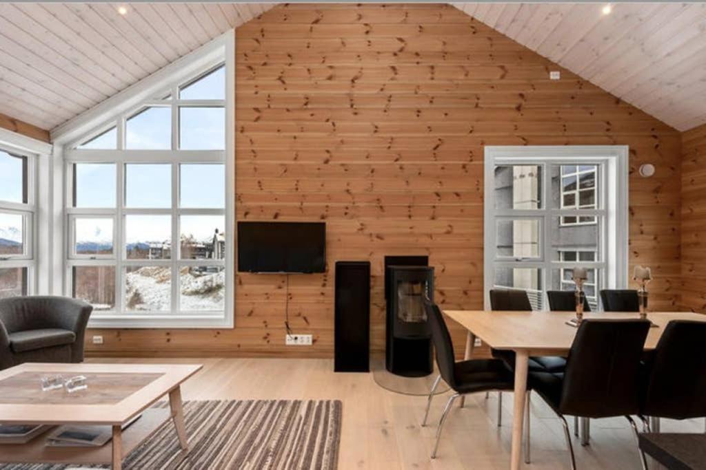 Penthouse With Four Bedrooms And Two Living Rooms! Stranda  Buitenkant foto